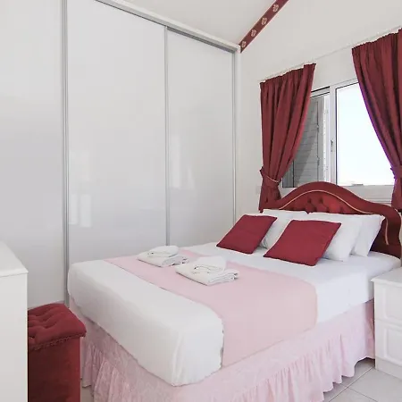 Villa Atchi7 Protarász