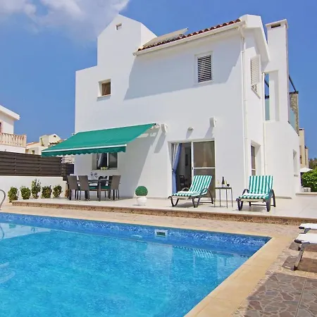 Villa Atchi7 *